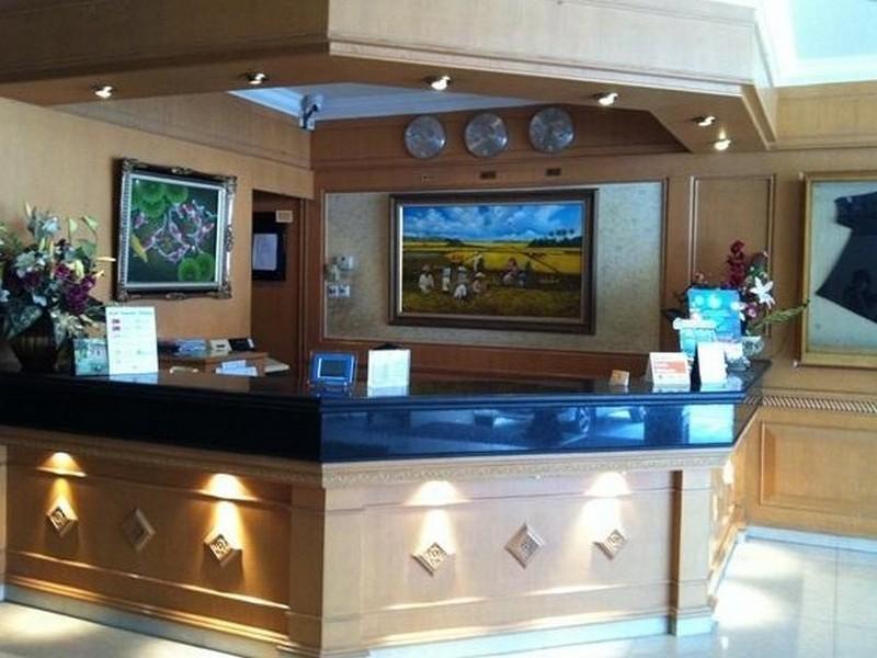 Hotel Maricaya Makassar Extérieur photo