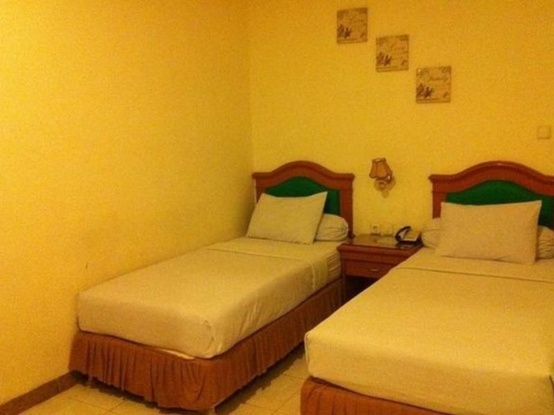 Hotel Maricaya Makassar Extérieur photo