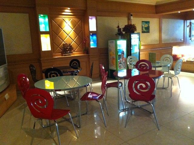 Hotel Maricaya Makassar Extérieur photo